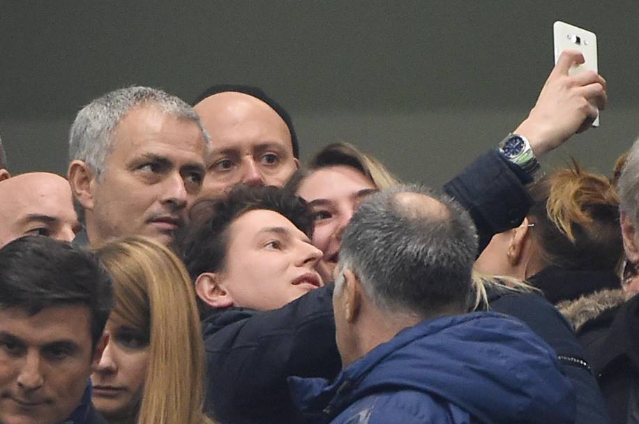 Selfie con Mourinho. Ansa